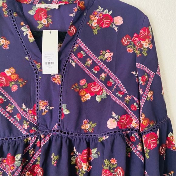 Francesca's | NWT Laura Floral Blouse - Picture 6 of 8